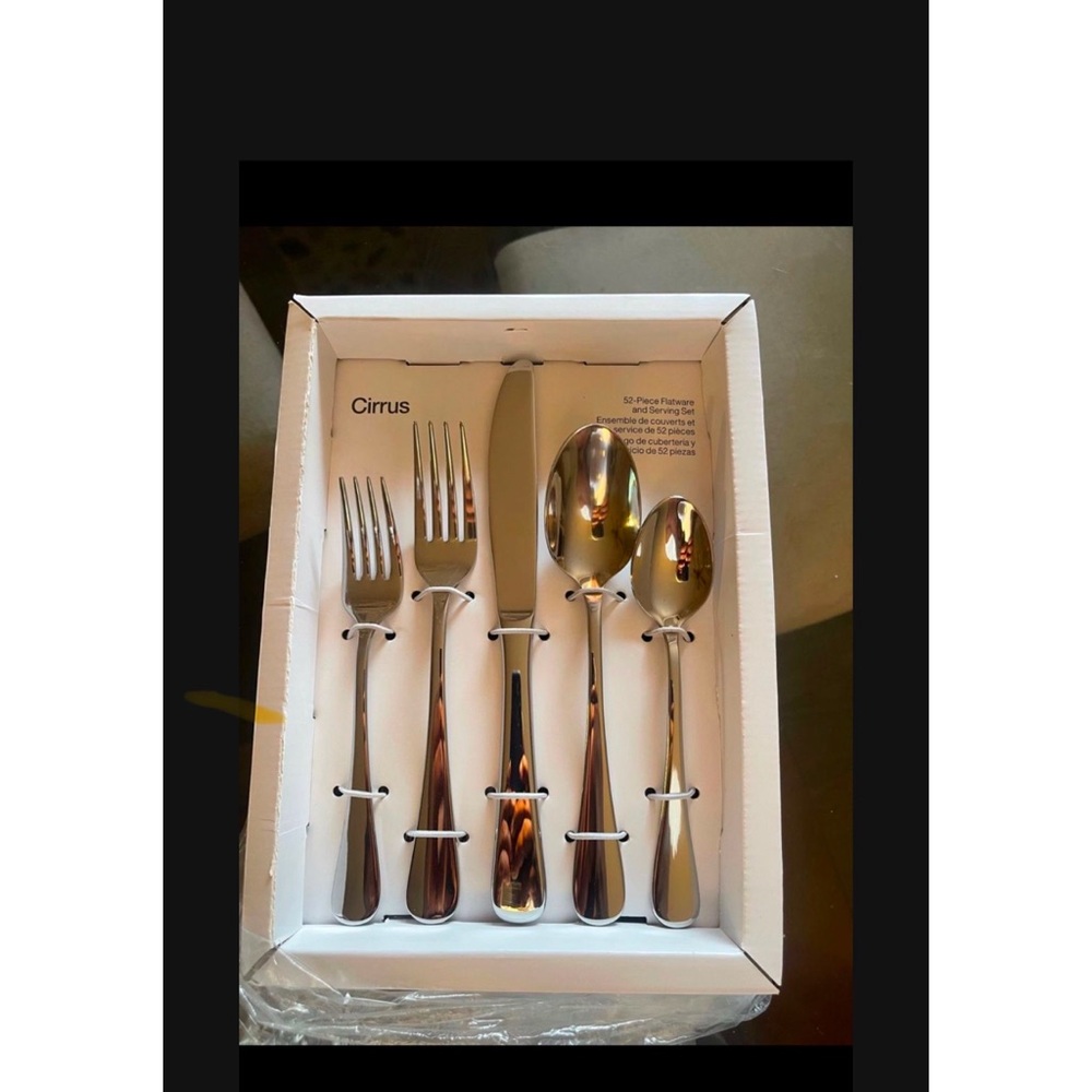 Silver Flatware Set - Picture 2 of 5